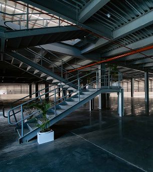 Welspun One Warehouse Interior with Steel Structure